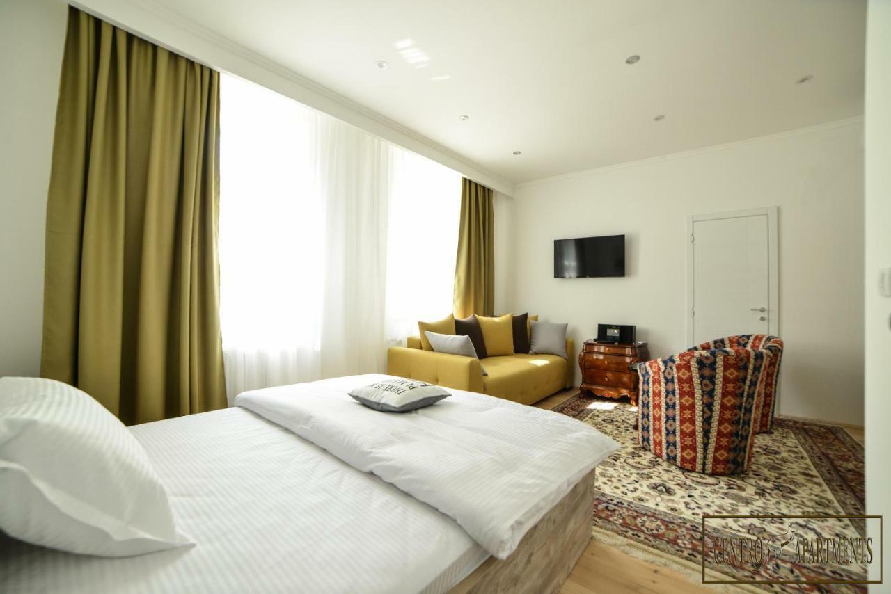 Centro Apartments Сремська Митровиця Екстер'єр фото